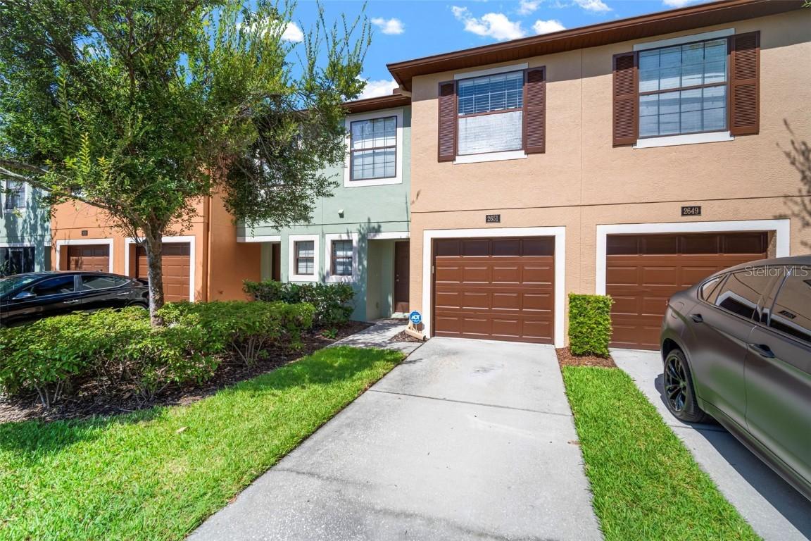 2651 Oleander Lakes Dr., Brandon, FL 33511