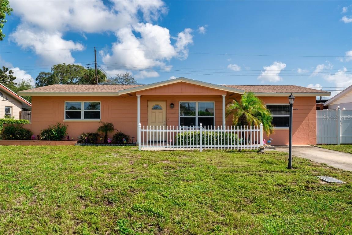 11465 69th Ave., Seminole, FL 33772