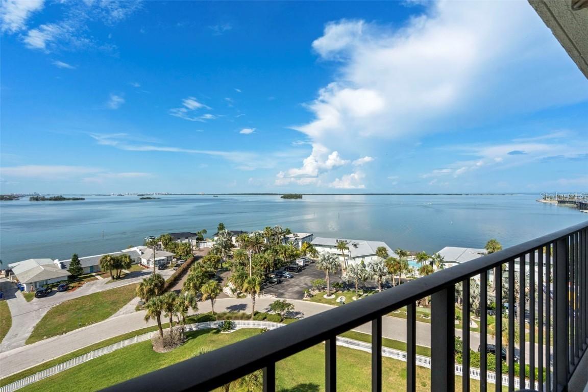 2530 Gary Cir. #903, Dunedin, FL 34698