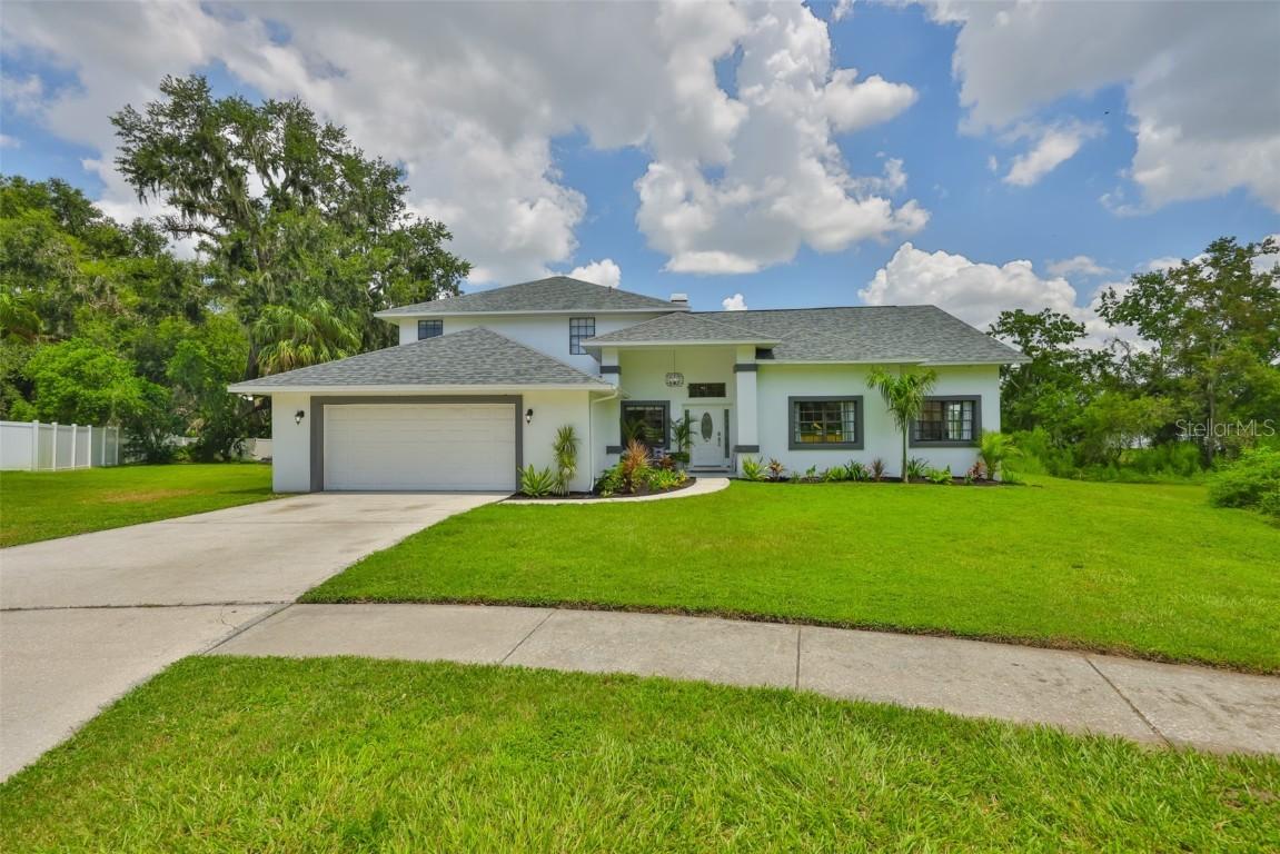 712 Sportsman Park Dr., Seffner, FL 33584
