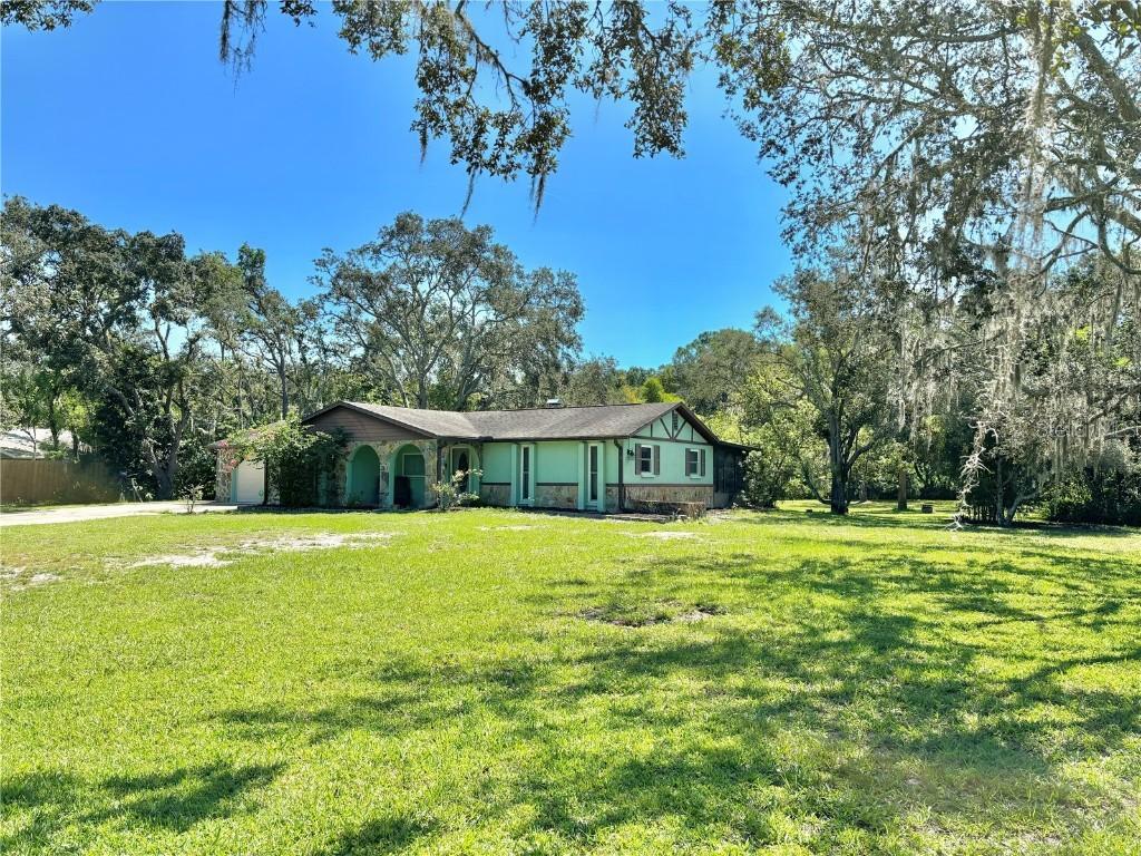 11040 Blackwood Dr., New Port Richey, FL 34654