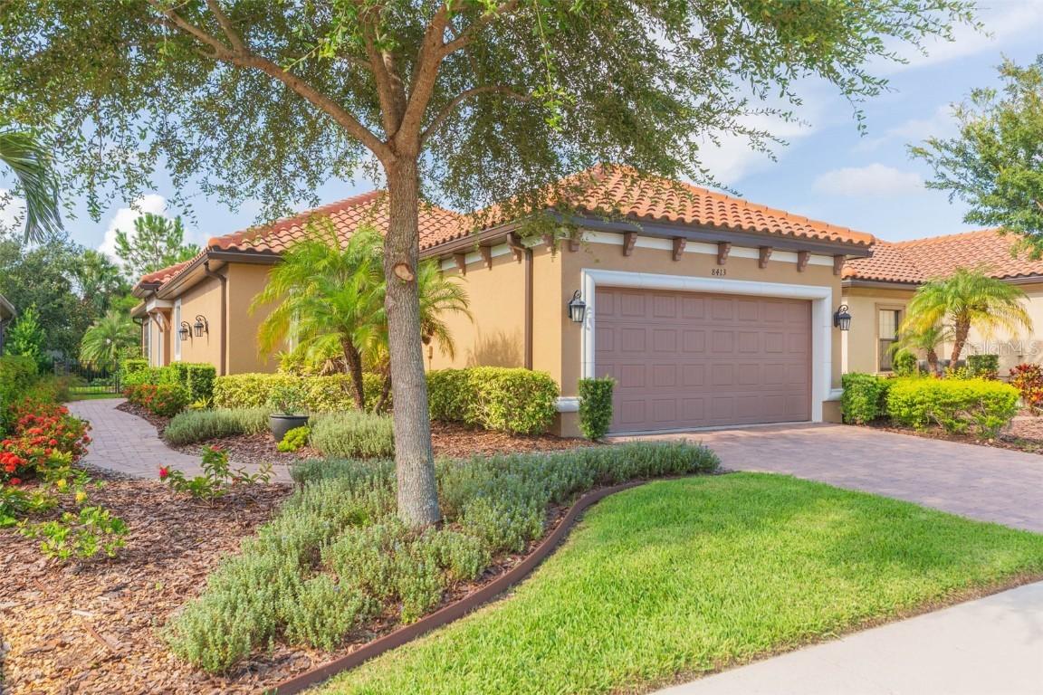 8413 Alberata Vista Dr., Tampa, FL 33647