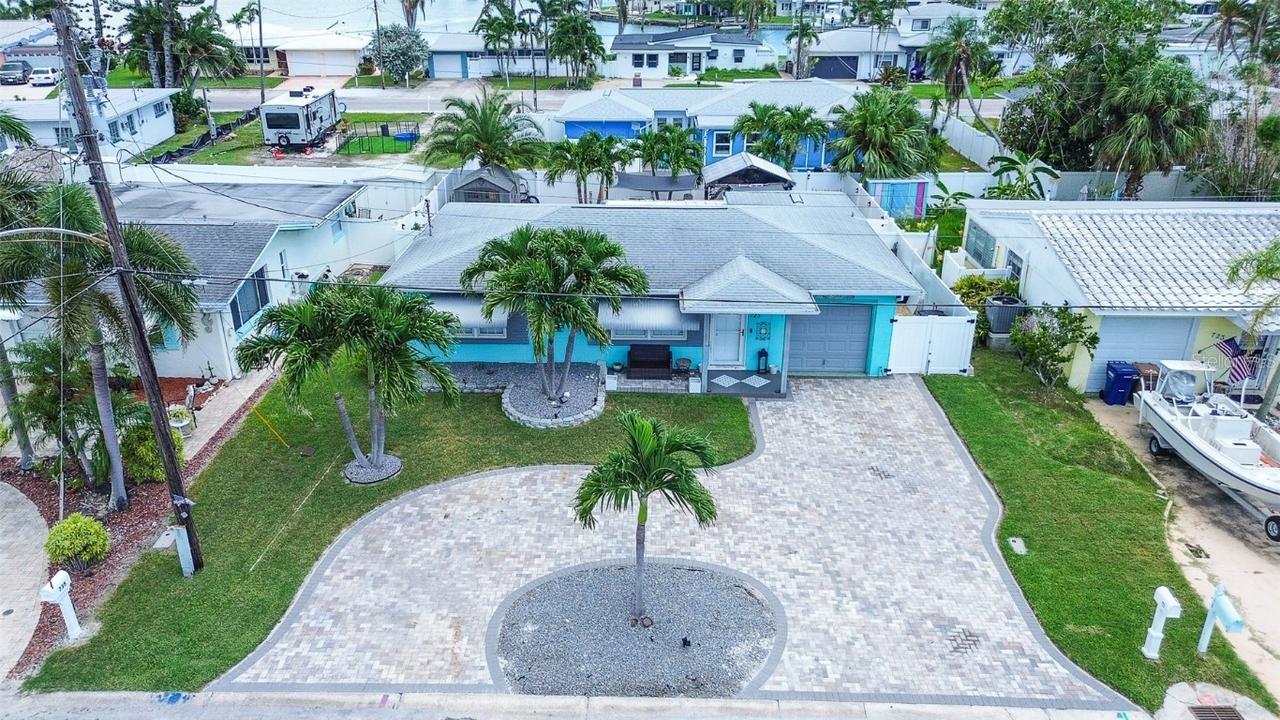 725 Sunset Cove, Madeira Beach, FL 33708
