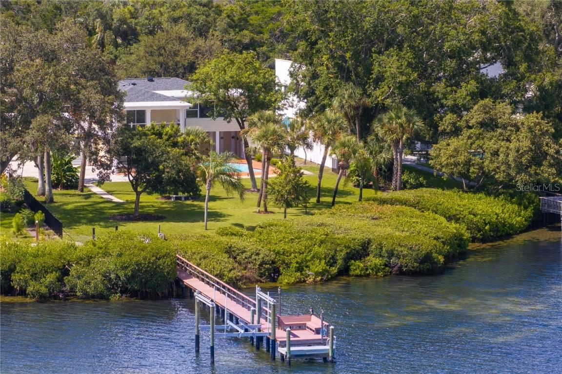 234 Driftwood Rd., St Petersburg, FL 33705