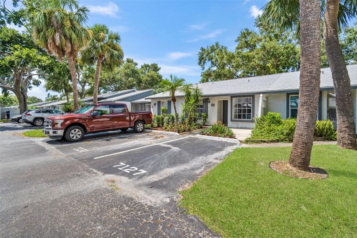 7131 Parkside Villas Dr., St Petersburg, FL 33709