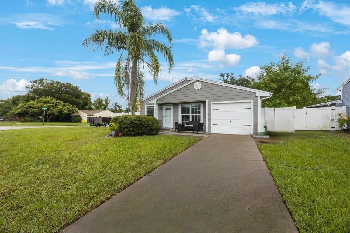 3861 Regent Dr., Palm Harbor, FL 34684