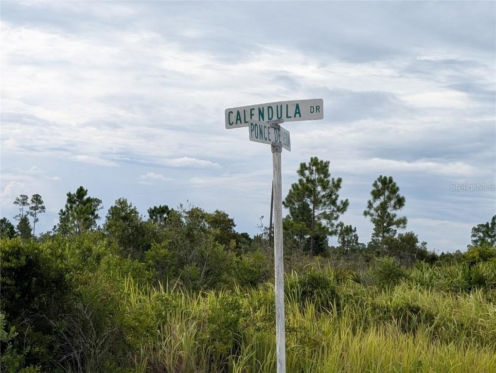 513 Calendula Dr., Indian Lake Estates, FL 33855