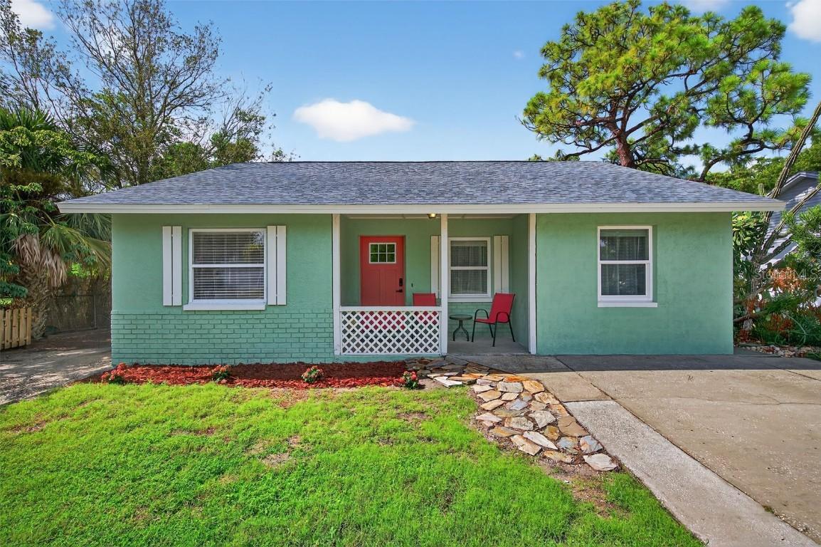628 Pent St., Tarpon Springs, FL 34689
