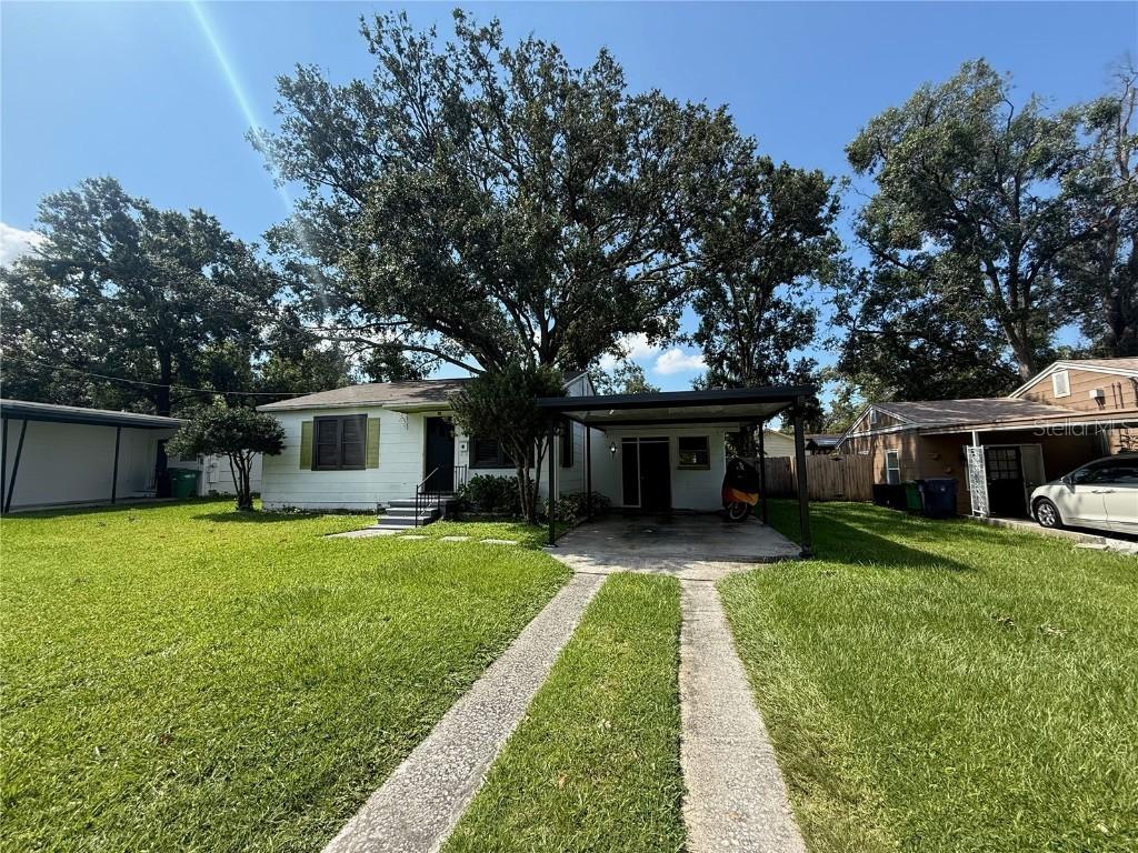 910 W River Heights Ave., Tampa, FL 33603