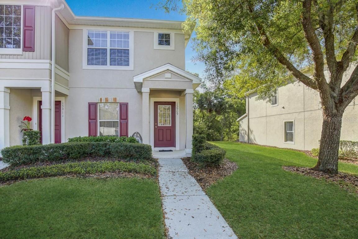 15909 Fishhawk View Dr., Lithia, FL 33547