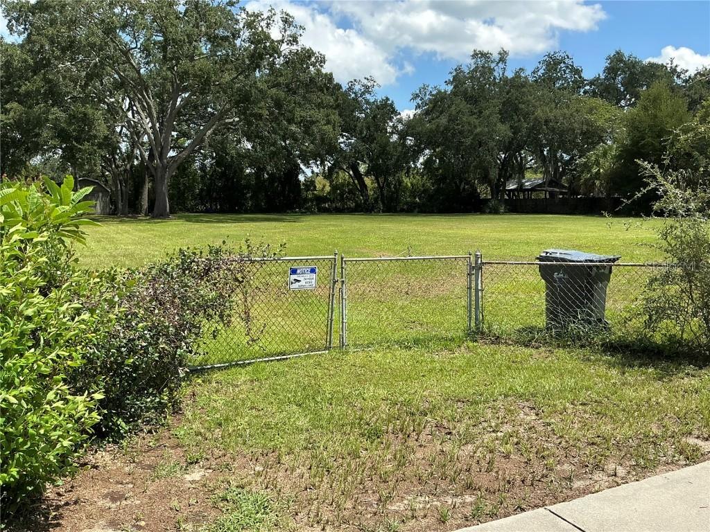 303 W 131st Ave., Tampa, FL 33612
