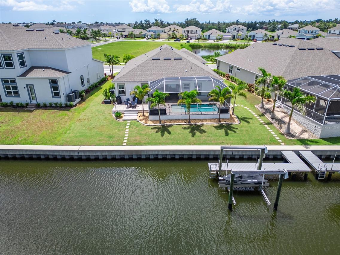 5961 Blakeney Loop, Apollo Beach, FL 33572