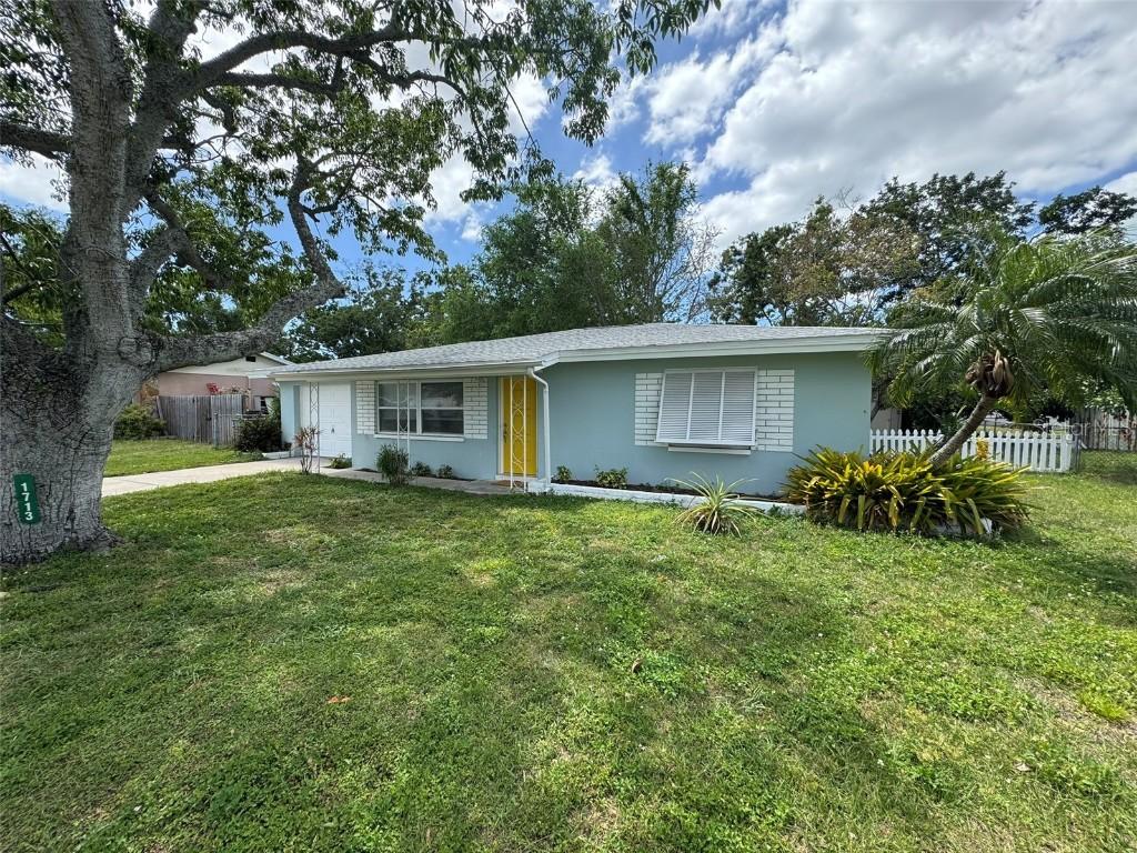 1713 Valencia Dr., Largo, FL 33778