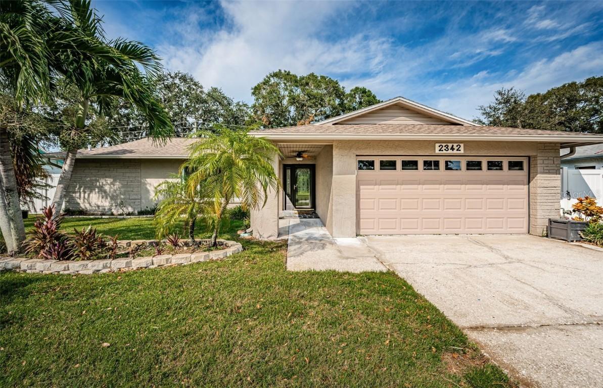 2342 Hazelwood Ln., Clearwater, FL 33763