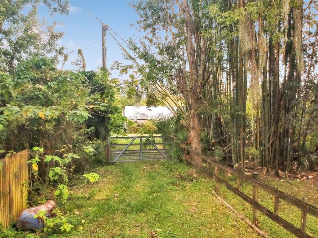 200 W English St., Plant City, FL 33563