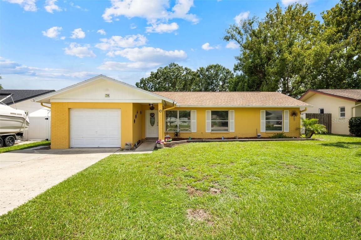 712 Gateway Ln., Tampa, FL 33613