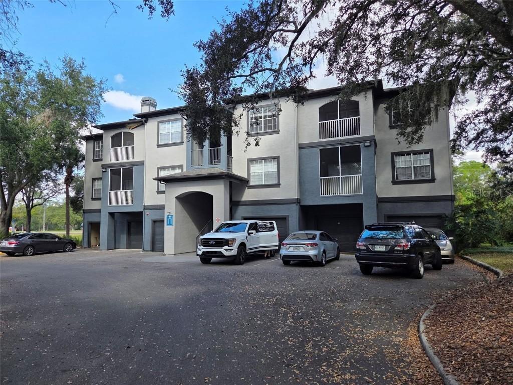 13304 Sanctuary Cove Dr. #303, Temple Terrace, FL 33637