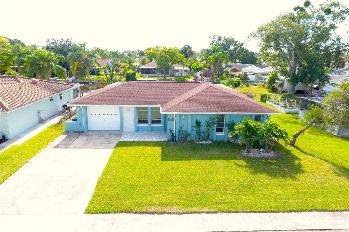 9816 Island Harbor Dr., Port Richey, FL 34668