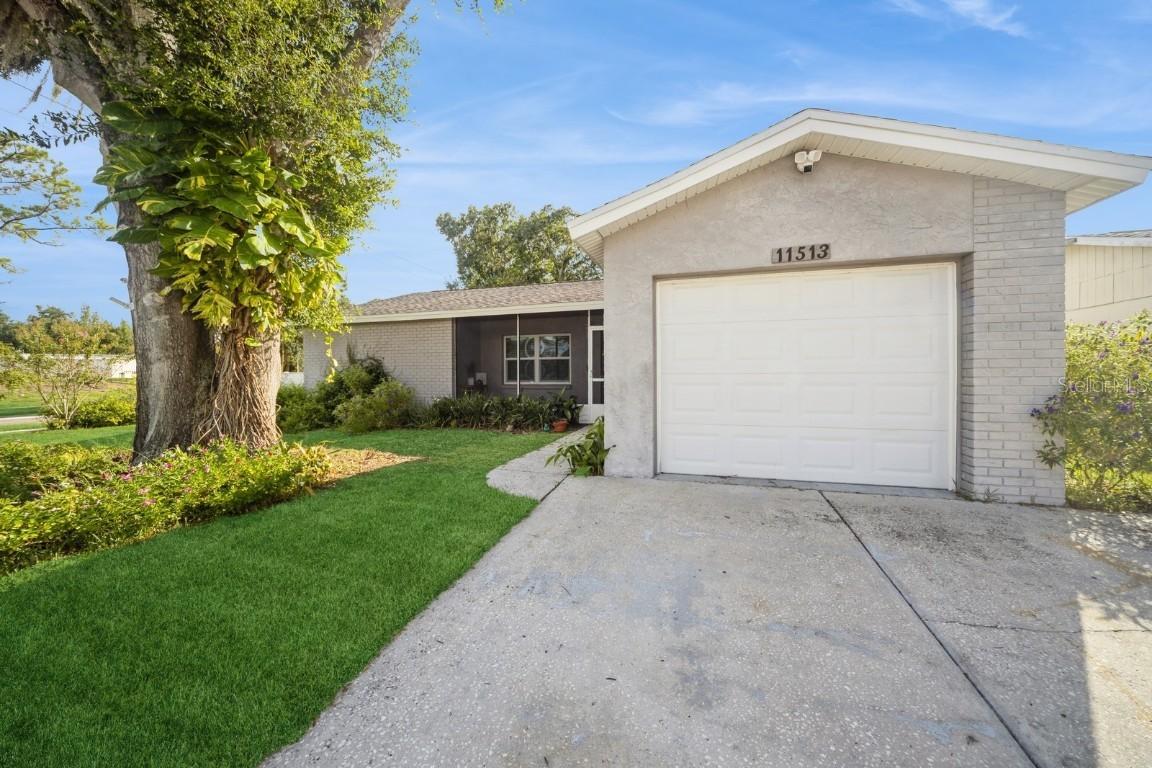 11513 Smokethorn Dr., Riverview, FL 33579