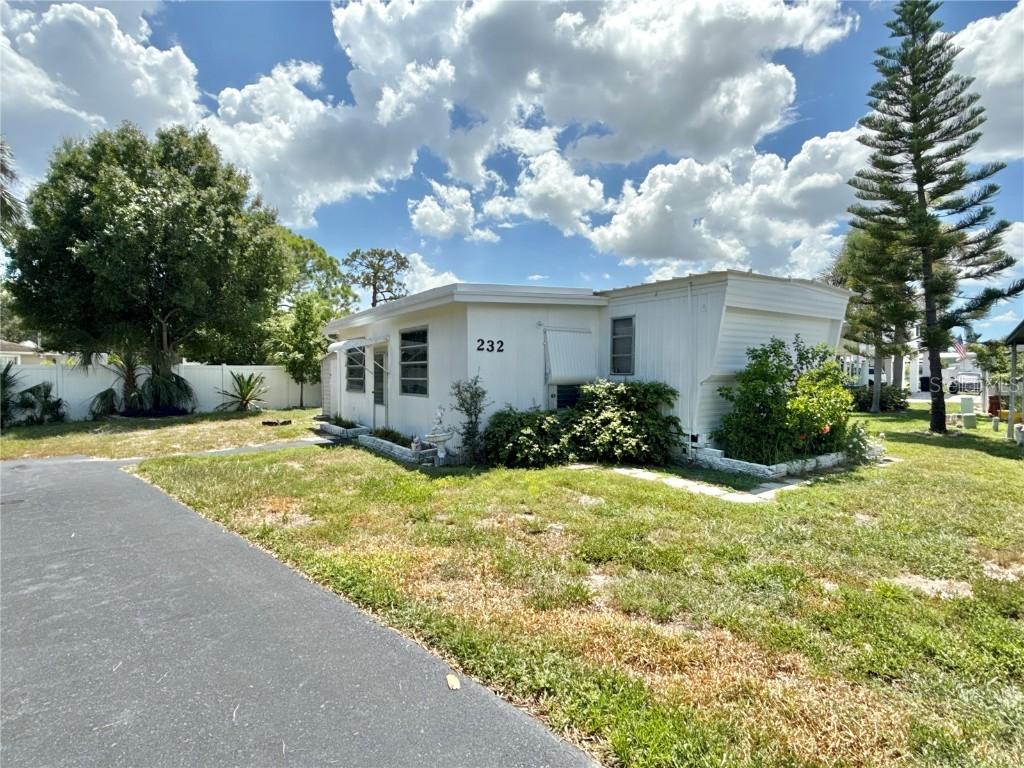 232 Mount Curve Ave. #1, St Petersburg, FL 33702