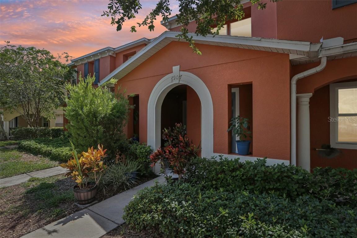 6907 Hawthorne Trace Ln., Riverview, FL 33578