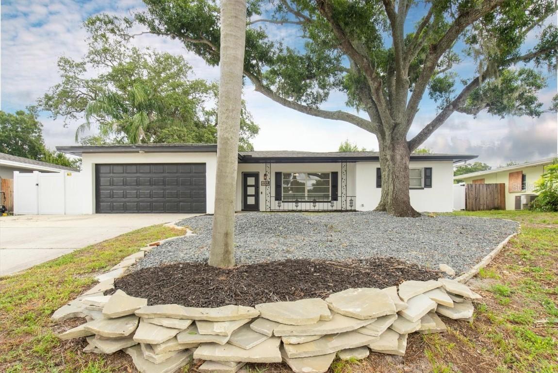 1839 Ridgeway Dr., Clearwater, FL 33755