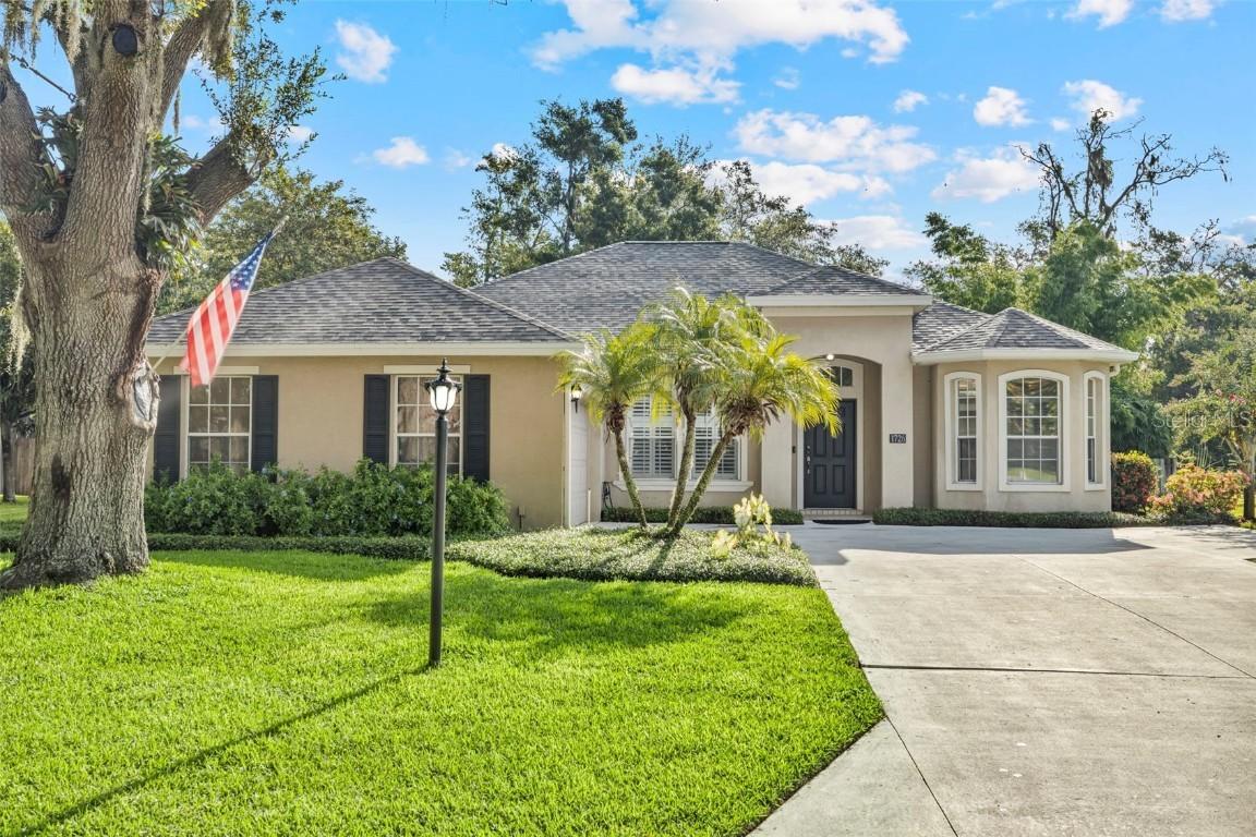 1726 Brookstone Way, Plant City, FL 33566