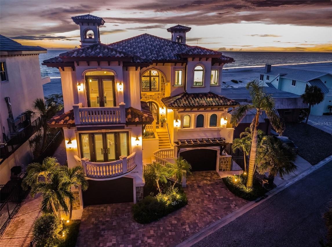 17824 Lee Ave., Redington Shores, FL 33708