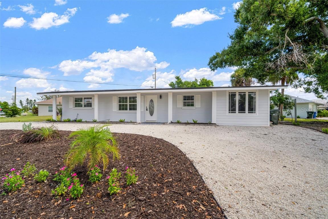 405 W Shade Dr., Venice, FL 34293