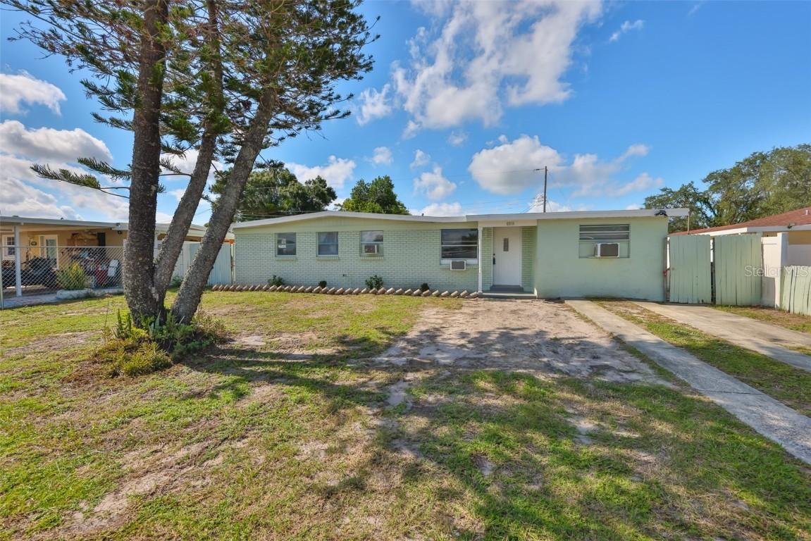 6918 Larmon St., Tampa, FL 33634