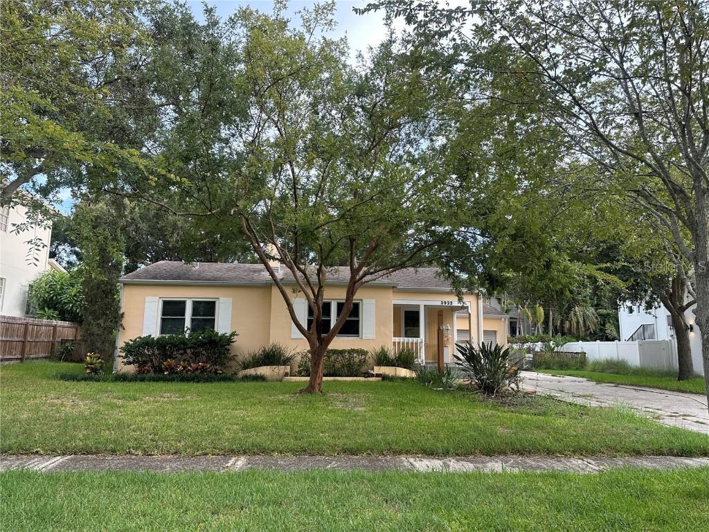2922 W Coachman Ave., Tampa, FL 33611