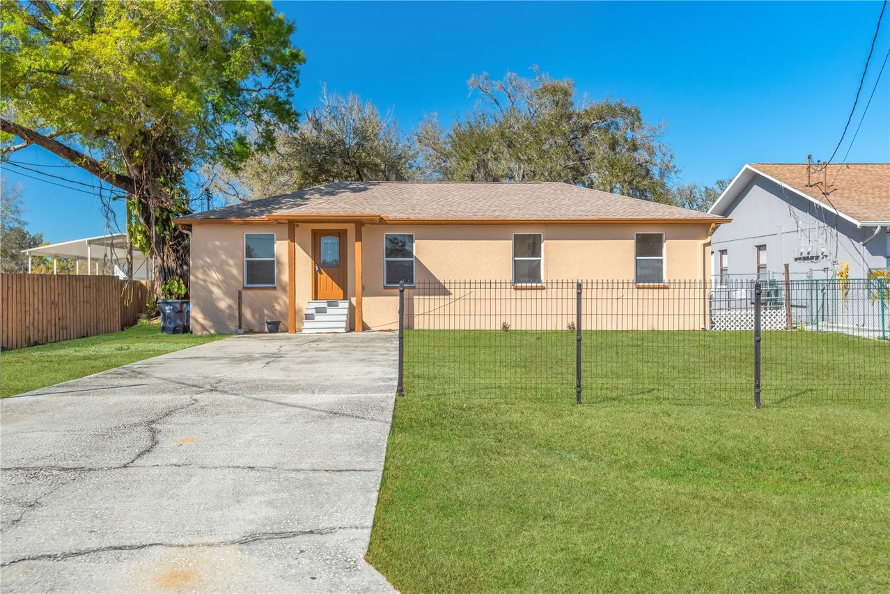 808 1st Ave., Ruskin, FL 33570