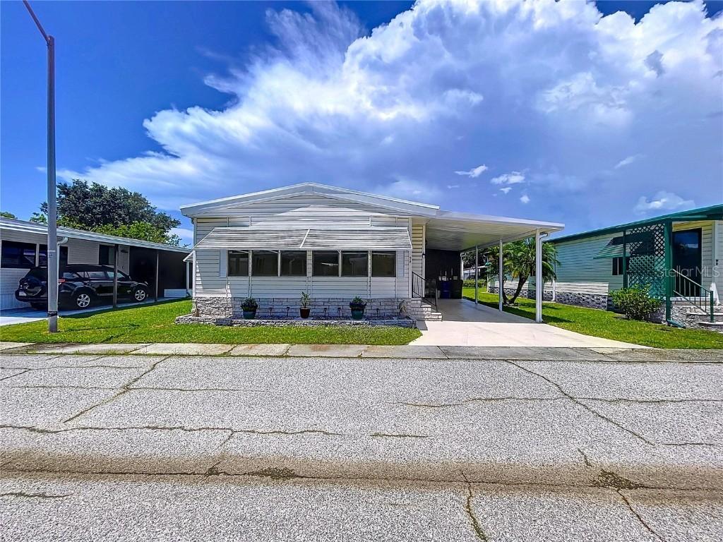 98 Dolphin Dr., Oldsmar, FL 34677