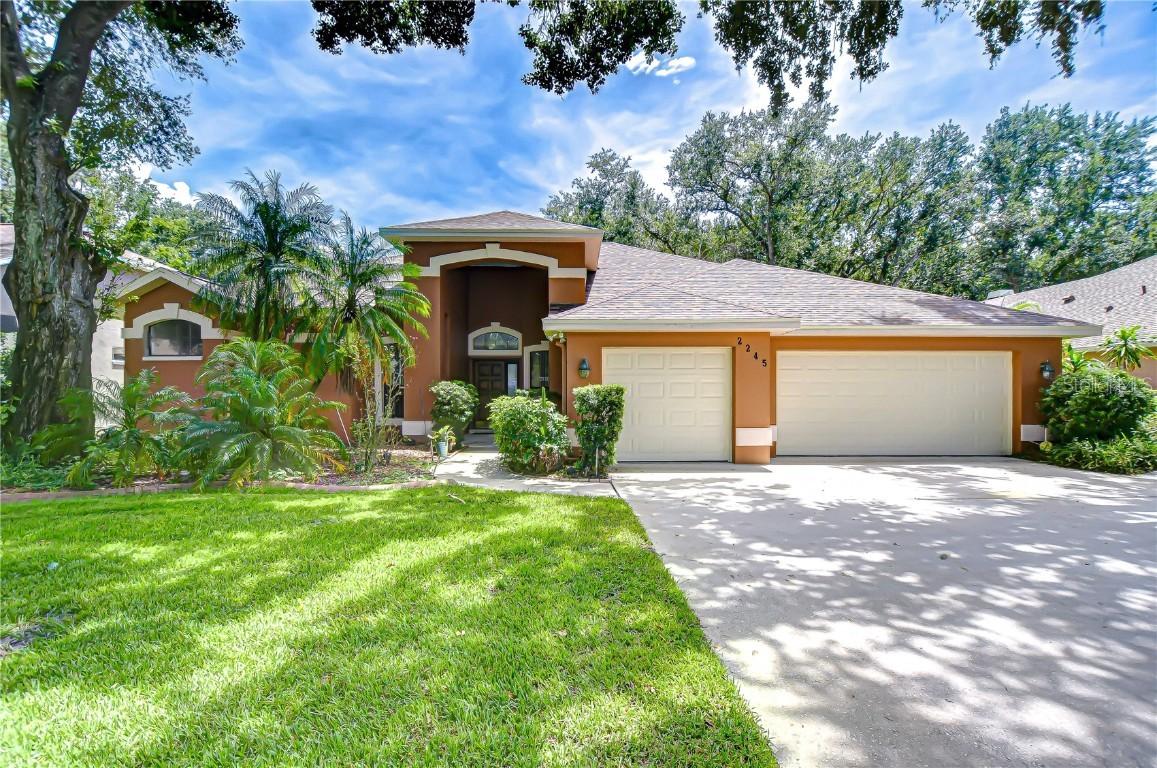 2245 Eagle Bluff Dr., Valrico, FL 33596