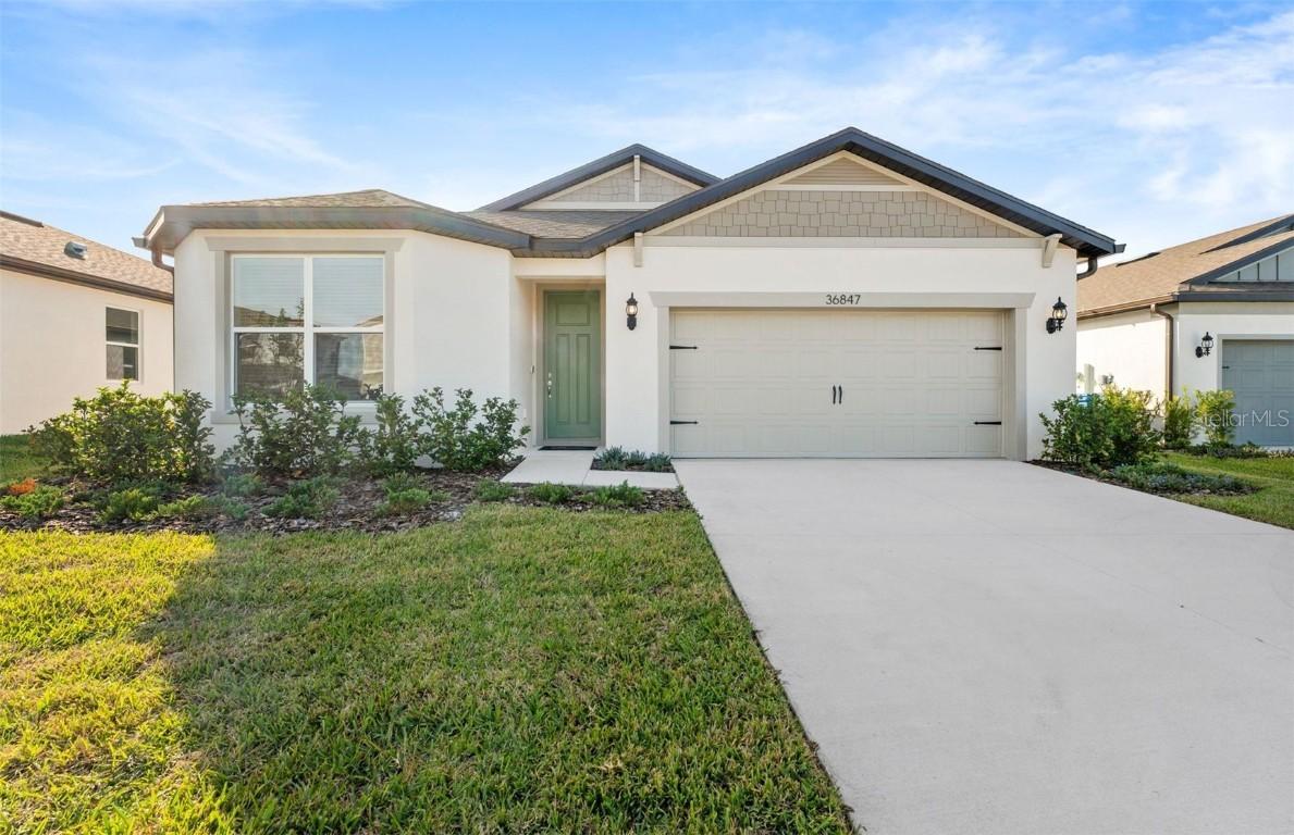 36847 Rio Grande Dr., Zephyrhills, FL 33540