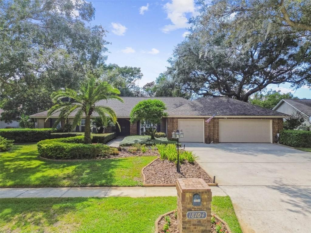 18104 Woodcreek Pl., Lutz, FL 33548