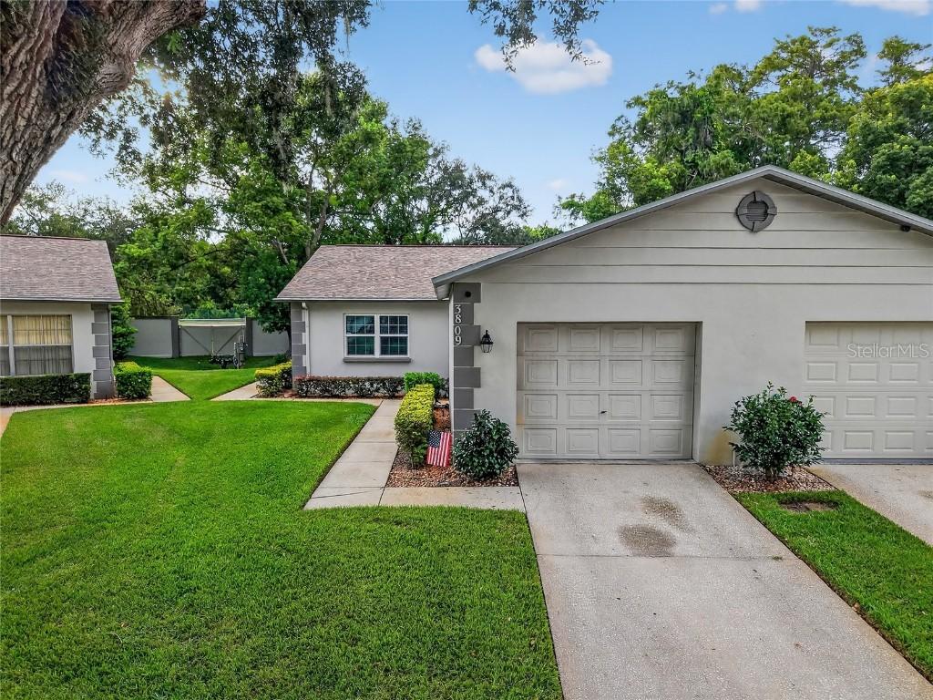 3809 River Oaks Ct., New Port Richey, FL 34655