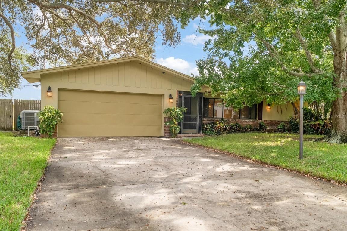 1353 Viewtop Dr., Clearwater, FL 33764