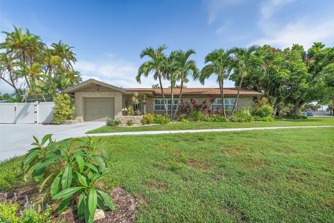 101 Madonna Blvd., Tierra Verde, FL 33715