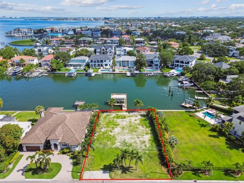 5105 W Longfellow Ave., Tampa, FL 33629