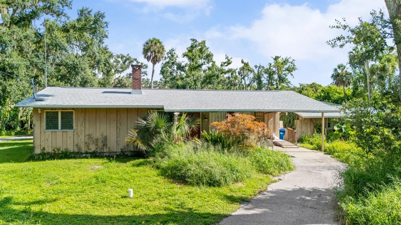 3404 29th St., Palmetto, FL 34221