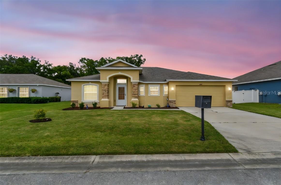 6937 Minaxi Dr., Lakeland, FL 33810