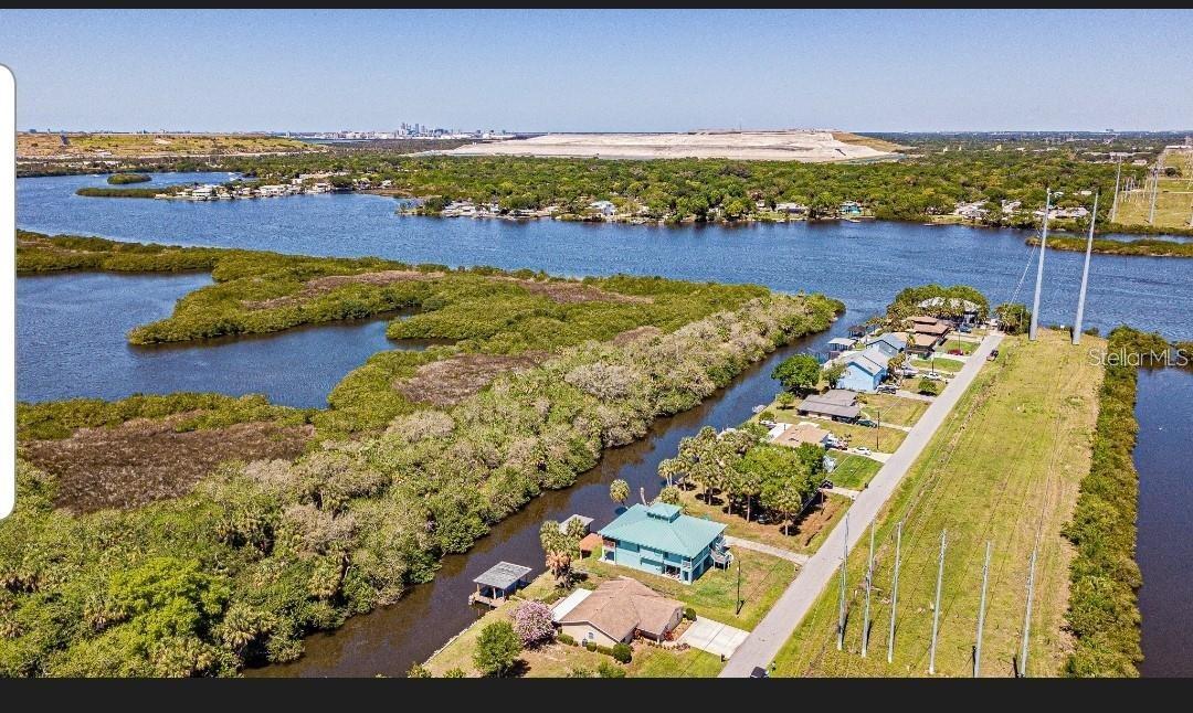 Bay Dr, Gibsonton, FL 33534
