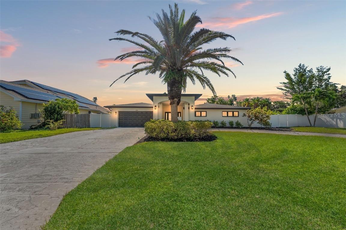 331 7th Ave., Tierra Verde, FL 33715