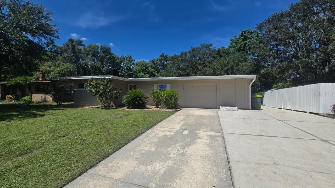 405 Louis St., Leesburg, FL 34748