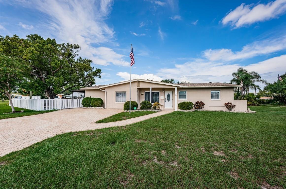 1550 55th St., St Petersburg, FL 33710
