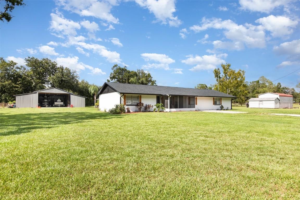 2806 Leaning Oak Ln., Lithia, FL 33547