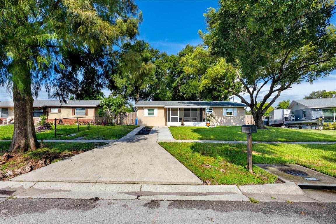 8872 52nd Ln., Pinellas Park, FL 33782