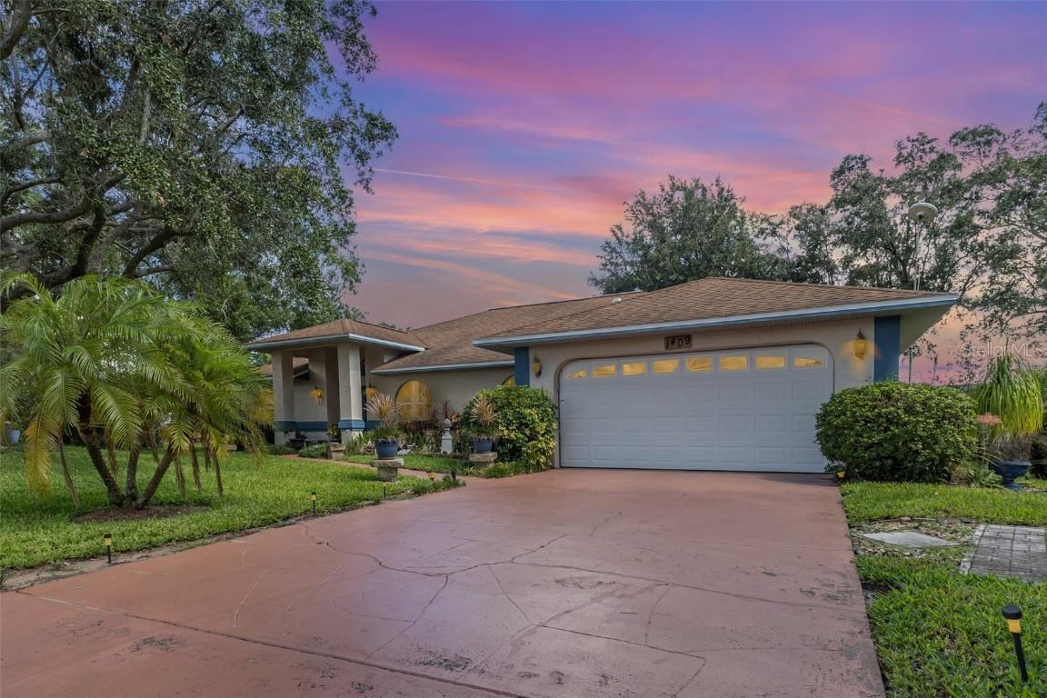 1409 Covington Ct., Lake Wales, FL 33853