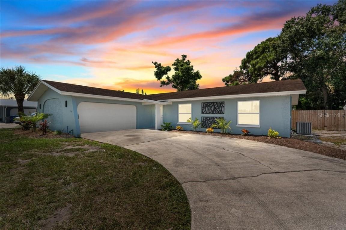 928 59th St., Bradenton, FL 34209